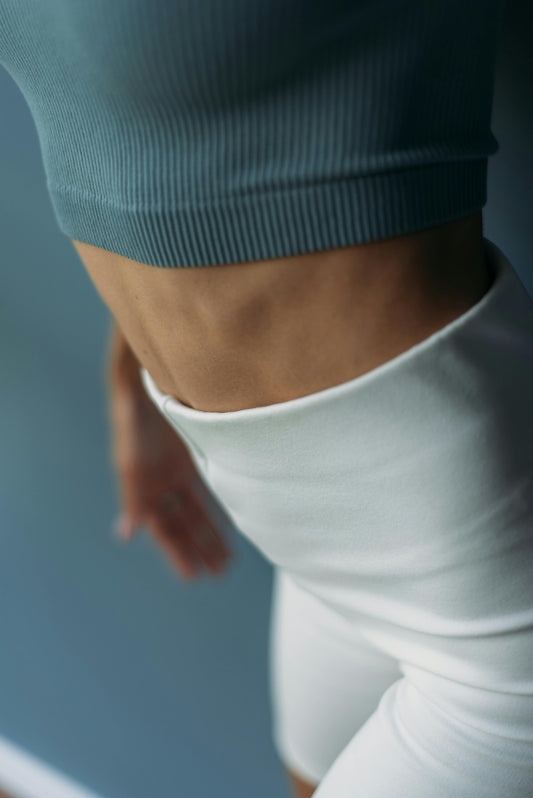 The Ultimate Guide to Gut Health: Improving Your Well-being with Golden Wellness